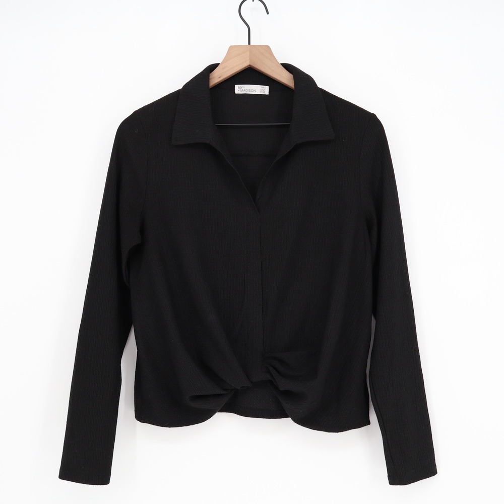89th + Madison Black Twist Front Collared Long Sleeve Top Small